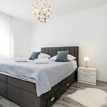 One-bedroom Holiday In