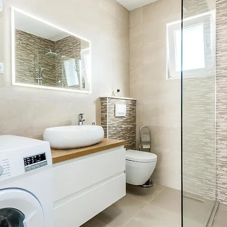 One-bedroom Holiday In * Vadalj